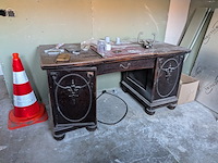 Werkplekopstelling met kast en nostalgisch bureau - afbeelding 12 van  12