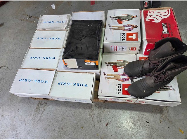 Werkschoenen laarzen diverse (15x) - afbeelding 1 van  5