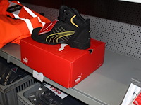 Werkschoenen puma maat 40 geel/zwart bekleed - afbeelding 3 van  3