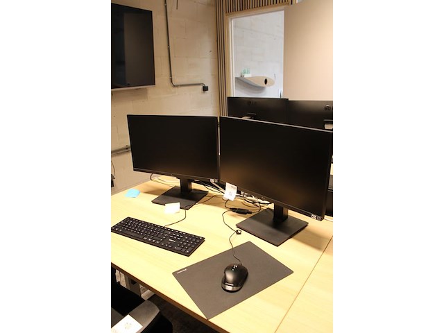 Werkstation cadware m13 mirage5 met intel core i7 12700kf processor, 32 gb ram geheugen, 5 gb grafische kaa... - afbeelding 2 van  5