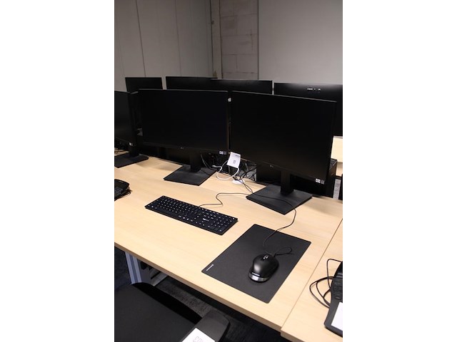 Werkstation cadware m13 mirage5 met intel core i7 13700kf processor, 32 gb ddr5-6000 intern geheugen, 5-6gb... - afbeelding 2 van  4