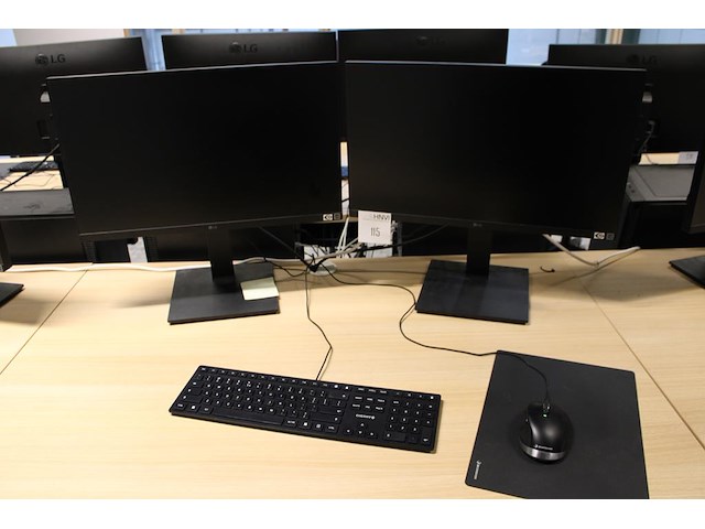 Werkstation cadware m13 mirage5 met intel core i7 13700kf processor, 32 gb ddr5-6000 intern geheugen, 5-6gb... - afbeelding 1 van  4