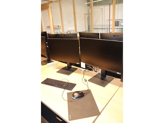 Werkstation cadware m13 mirage5 met intel core i7 13700kf processor, 32 gb ddr5-6000 intern geheugen, 5-6gb... - afbeelding 2 van  4