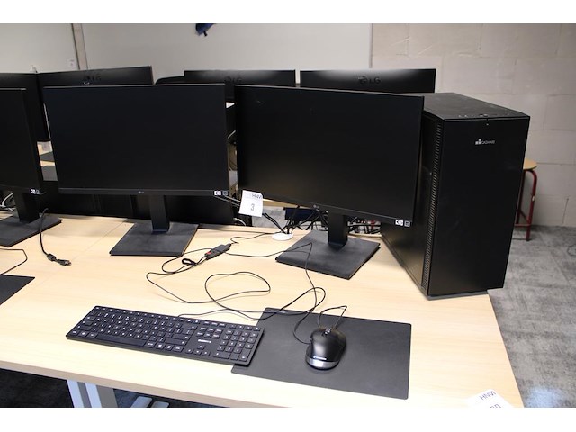 Werkstation cadware m13 mirage5 met intel core i7 13700kf processor, 32 gb ddr5-6000 intern geheugen, 5-6gb... - afbeelding 1 van  6