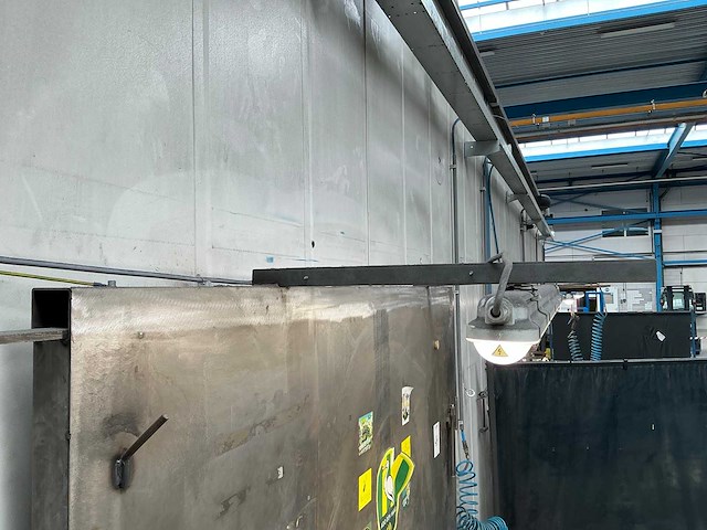 Werkstation met metalen werkbank - afbeelding 8 van  17