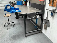 Werkstation met metalen werkbank - afbeelding 9 van  14