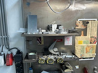 Werkstation met metalen werkbank - afbeelding 5 van  18