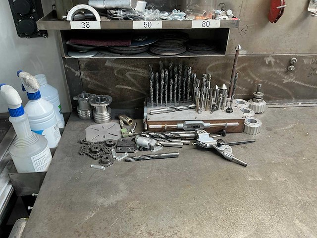 Werkstation met metalen werkbank - afbeelding 6 van  18