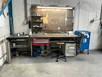 Werkstation met metalen werkbank - afbeelding 11 van  18