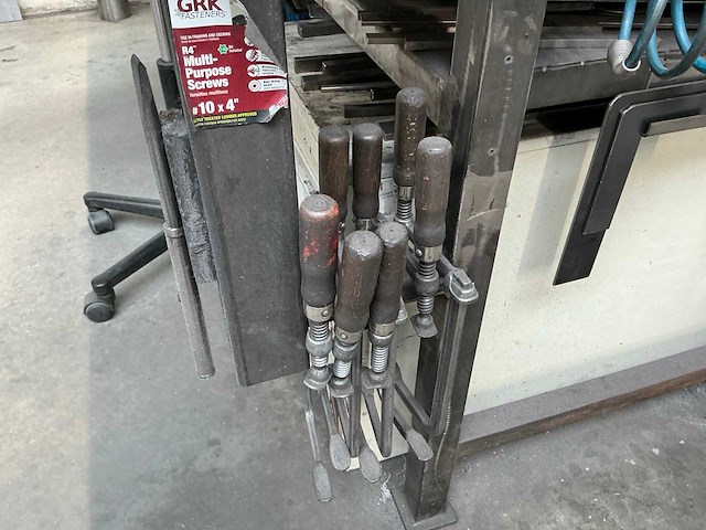 Werkstation met metalen werkbank - afbeelding 16 van  18