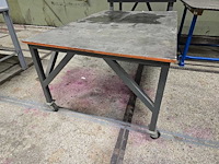 Werktafel - werkplaatsmeubilair - afbeelding 2 van  2