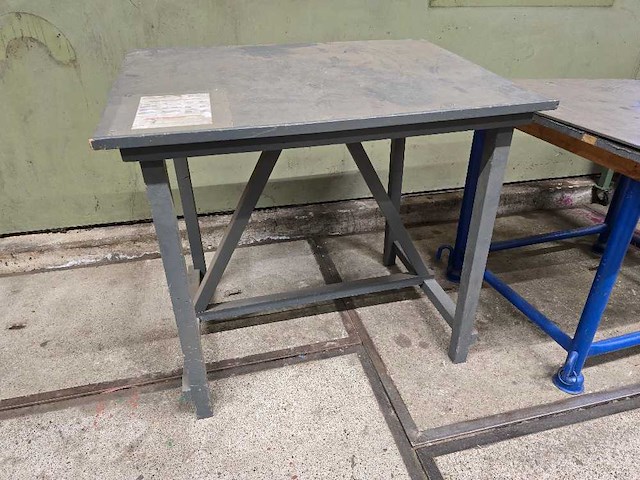 Werktafel - werkplaatsmeubilair - afbeelding 2 van  2