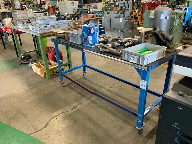 Werktafel (2x) - afbeelding 1 van  3