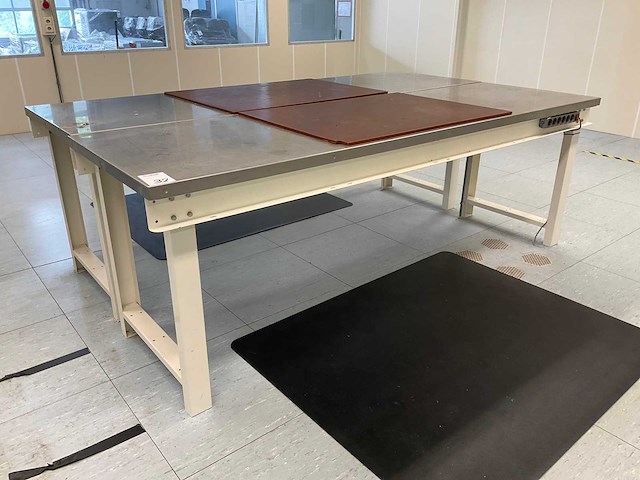 Werktafel (2x) - afbeelding 1 van  3