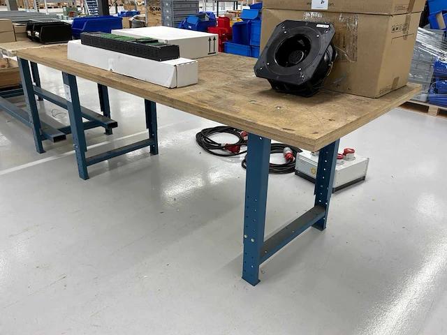 Werktafel (2x) - afbeelding 1 van  2