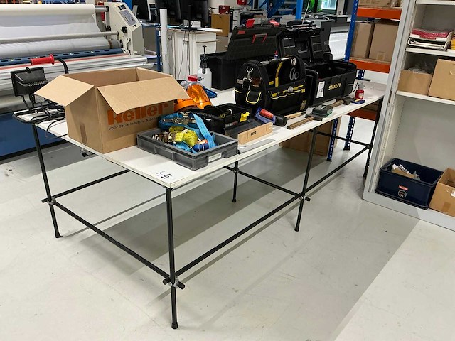 Werktafel (3x) - afbeelding 1 van  6