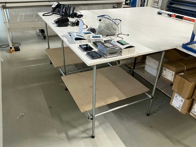 Werktafel (3x) - afbeelding 2 van  2
