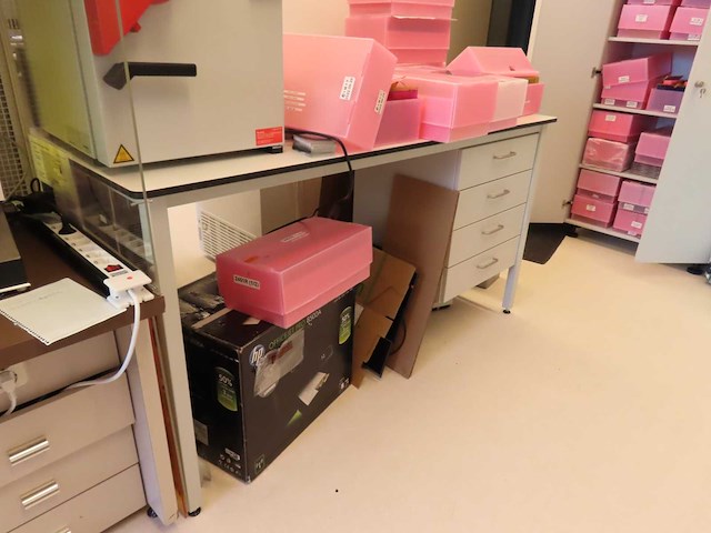 Werktafel (4x) - afbeelding 3 van  7