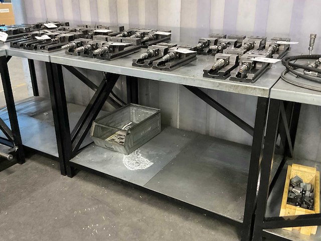 Werktafel (5x) - afbeelding 4 van  4