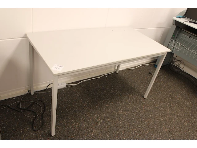Werktafel, afm. 140 x 70 x 75cm. - afbeelding 2 van  2