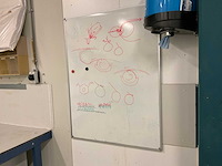 Werktafel, diverse kasten, afzuiginstallatie - afbeelding 3 van  22