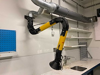 Werktafel, diverse kasten, afzuiginstallatie - afbeelding 11 van  22