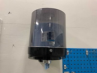 Werktafel, diverse kasten, afzuiginstallatie - afbeelding 21 van  22