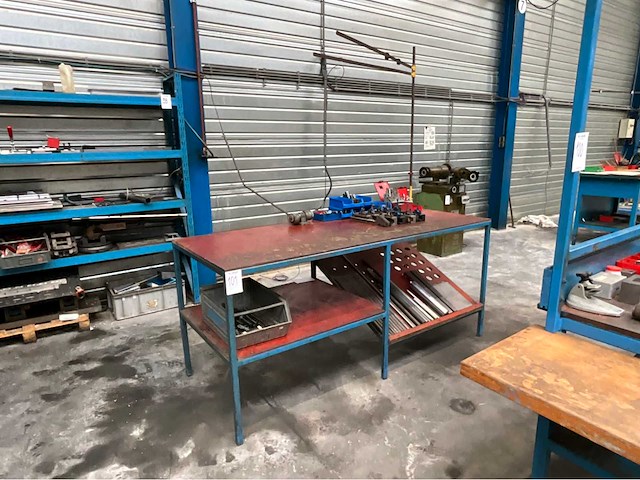 Werktafel en divers - afbeelding 2 van  9