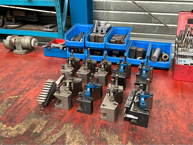 Werktafel en divers - afbeelding 7 van  9