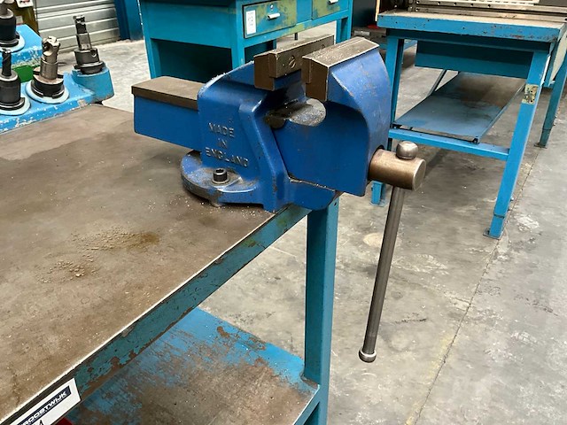 Werktafel en gereedschapshouders - afbeelding 2 van  11