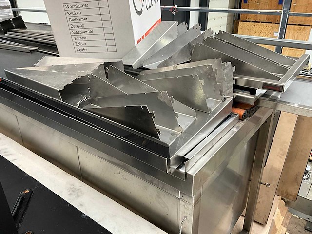 Werktafel en wandlegborden - afbeelding 5 van  5