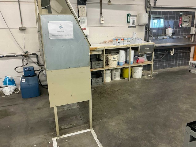 Werktafel hoekopstellijg met afzuiging 240cm - afbeelding 12 van  20