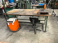 Werktafel met afzuigarm - afbeelding 1 van  6