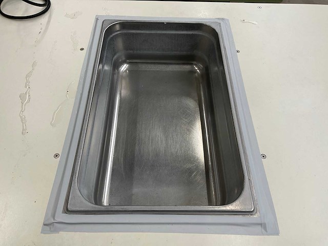 Werktafel met bainmarie systeem (3x) - afbeelding 4 van  5