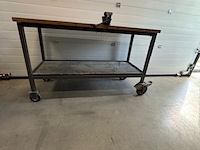Werktafel met bankschroef , verrijdbaar - afbeelding 2 van  6