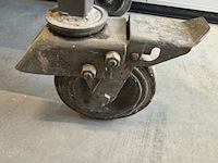 Werktafel met bankschroef , verrijdbaar - afbeelding 6 van  6