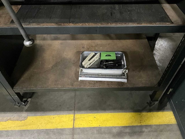 Werktafel met bankschroef - afbeelding 4 van  11
