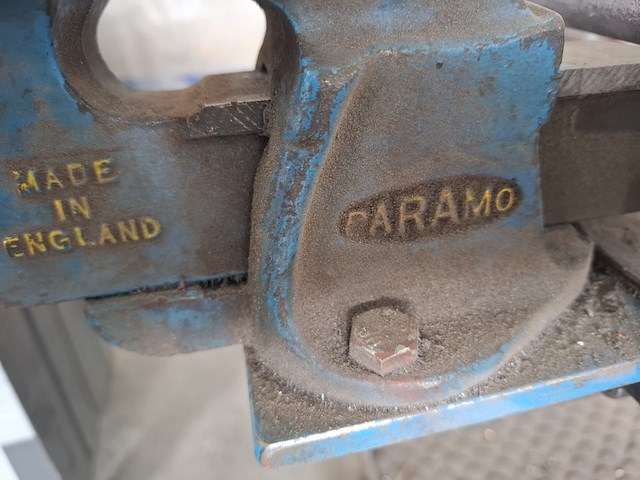 Werktafel met bankschroef - afbeelding 3 van  5