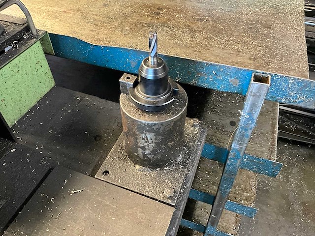Werktafel met freestoebehoren t.b.v. kavel 4 - afbeelding 7 van  14