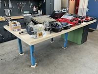 Werktafel met gereedschapskast - afbeelding 12 van  18
