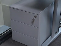 Werktafel met ladekast en afgeronde zijde. afmeting 200 x 100 cm. in hoogte verstelbaar - afbeelding 3 van  4