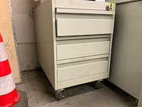 Werktafel met rolladeblokken - afbeelding 8 van  12