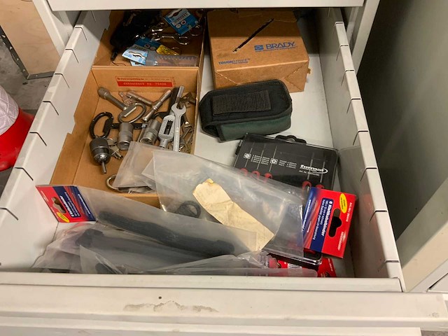 Werktafel met rolladeblokken - afbeelding 10 van  12