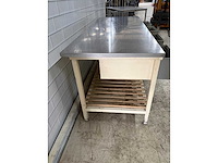 Werktafel met rvs blad en 4 lades en houtenrooster onderschap - afbeelding 3 van  7