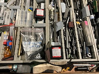 Werktafel met verlichting - afbeelding 7 van  17