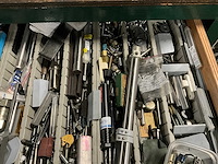 Werktafel met verlichting - afbeelding 9 van  17