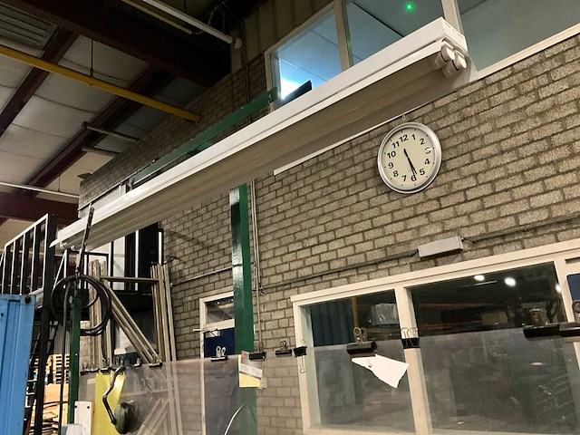 Werktafel met verlichting - afbeelding 10 van  17