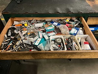 Werktafel met verlichting - afbeelding 14 van  17