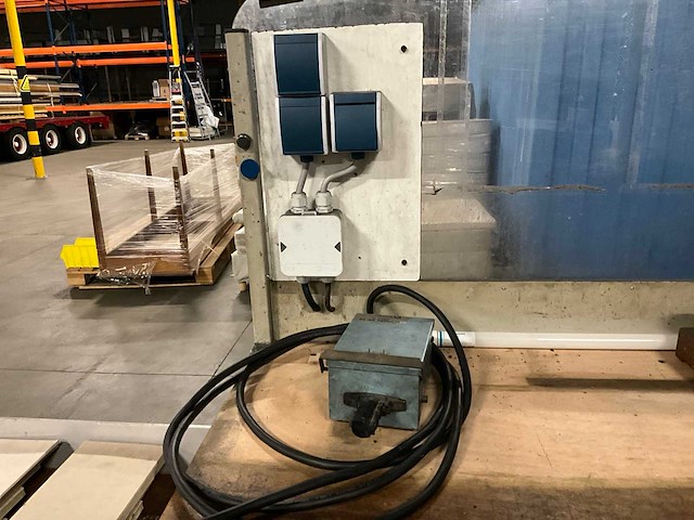 Werktafel met verlichting - afbeelding 2 van  5