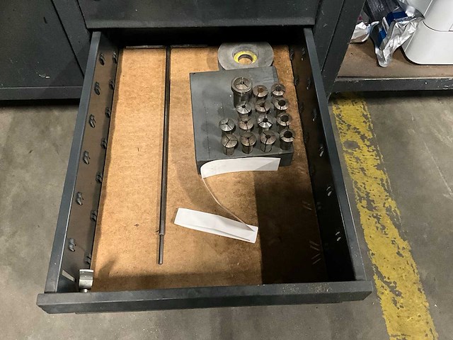 Werktafel met vlakplaat - afbeelding 9 van  10